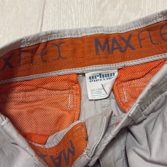 3/$10 Urban Pipeland Light Gray Cargo Shorts - Picture 2 of 6